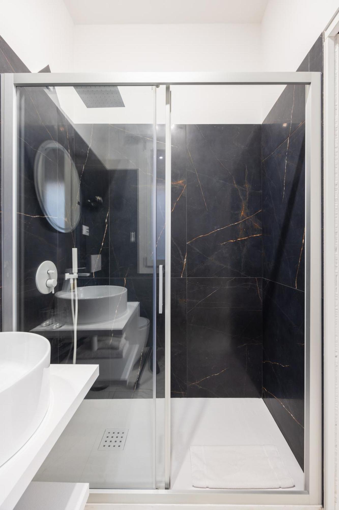 Excelsior Station Suite بولونيا المظهر الخارجي الصورة