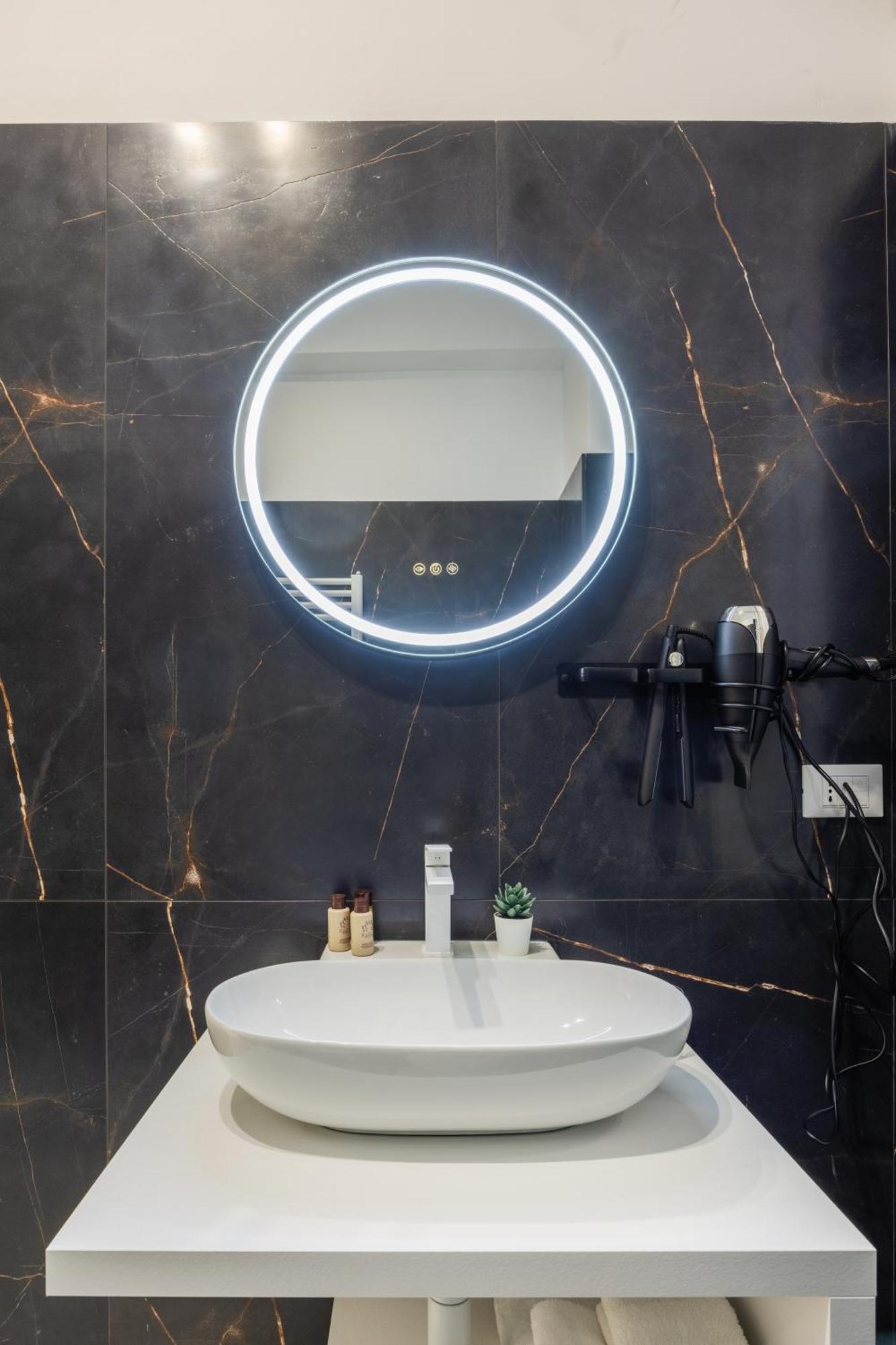 Excelsior Station Suite بولونيا المظهر الخارجي الصورة