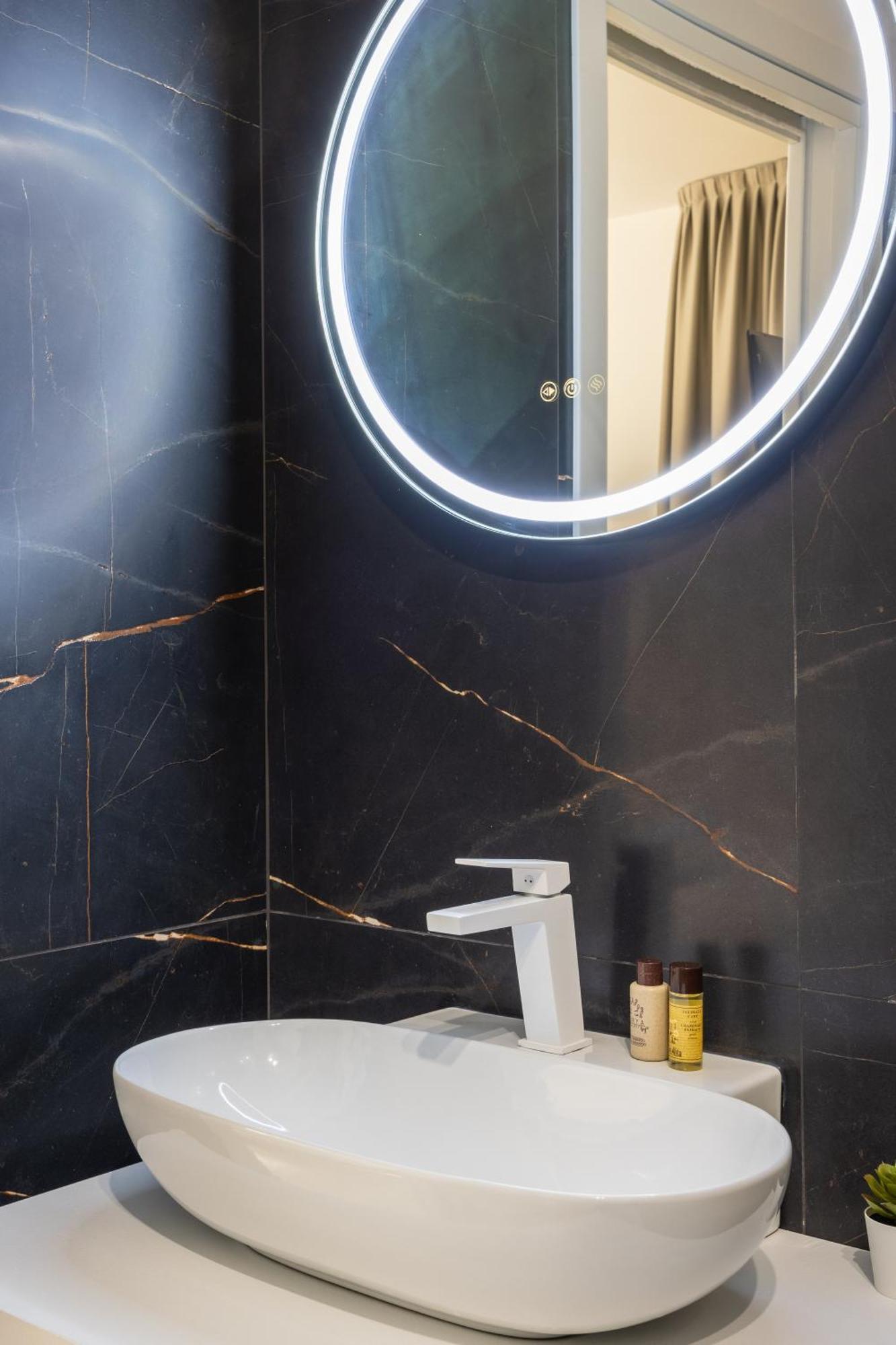 Excelsior Station Suite بولونيا المظهر الخارجي الصورة