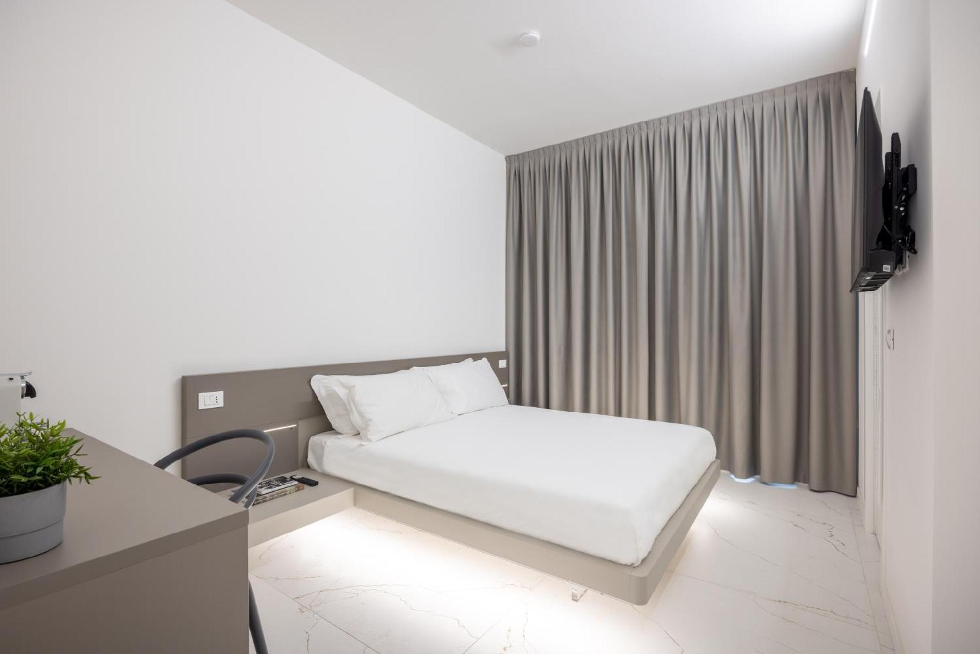 Excelsior Station Suite بولونيا المظهر الخارجي الصورة