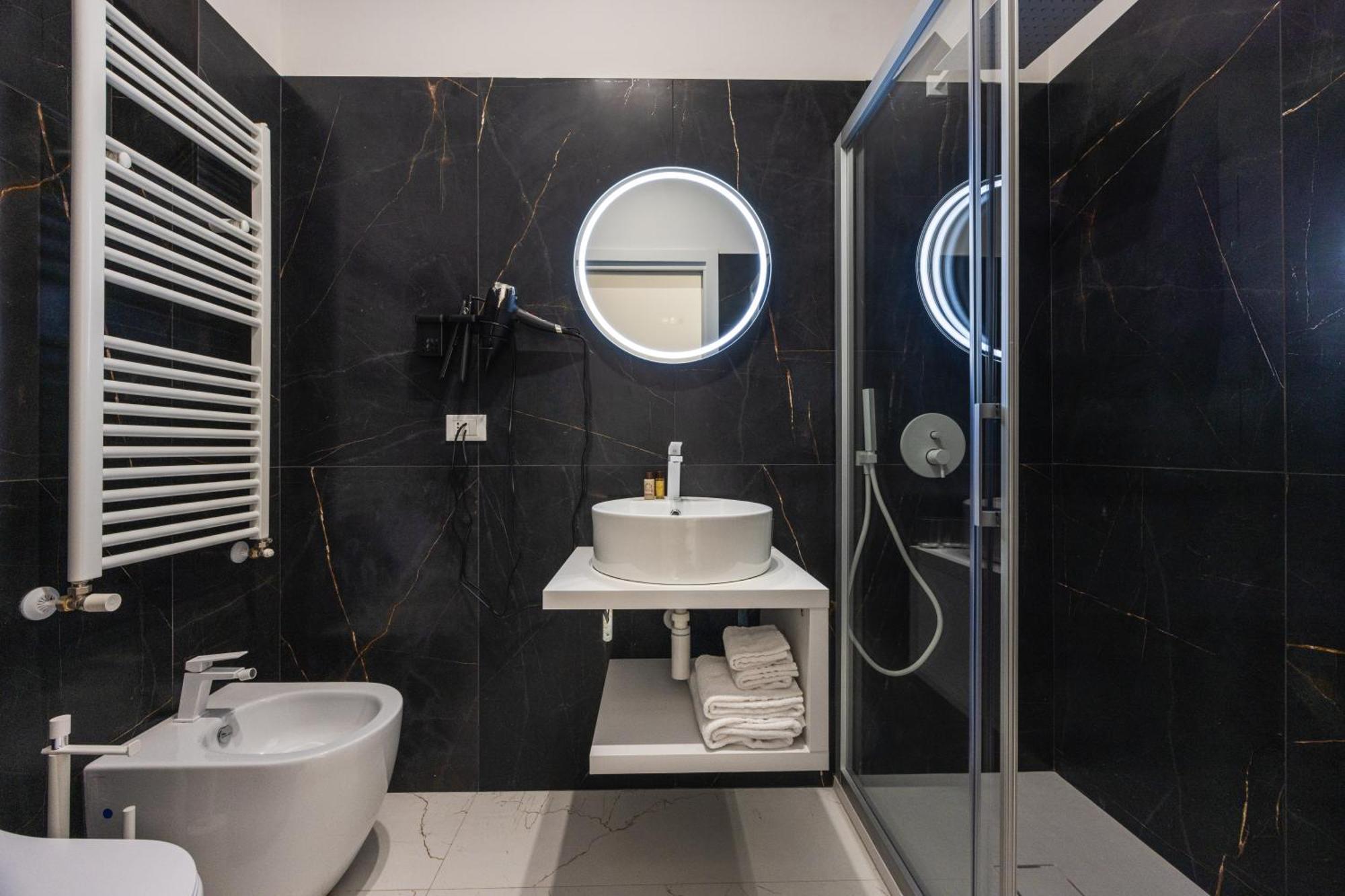 Excelsior Station Suite بولونيا المظهر الخارجي الصورة